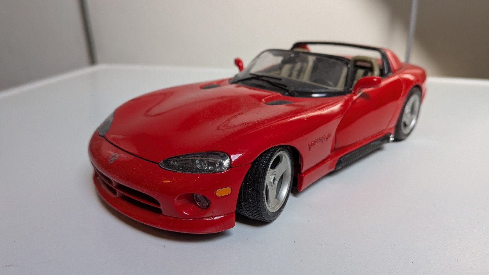 Dodge Viper RT/10 Burago Schaalmodel 1:18 Rood, Ophalen of Verzenden, Gebruikt, Auto, Bburago