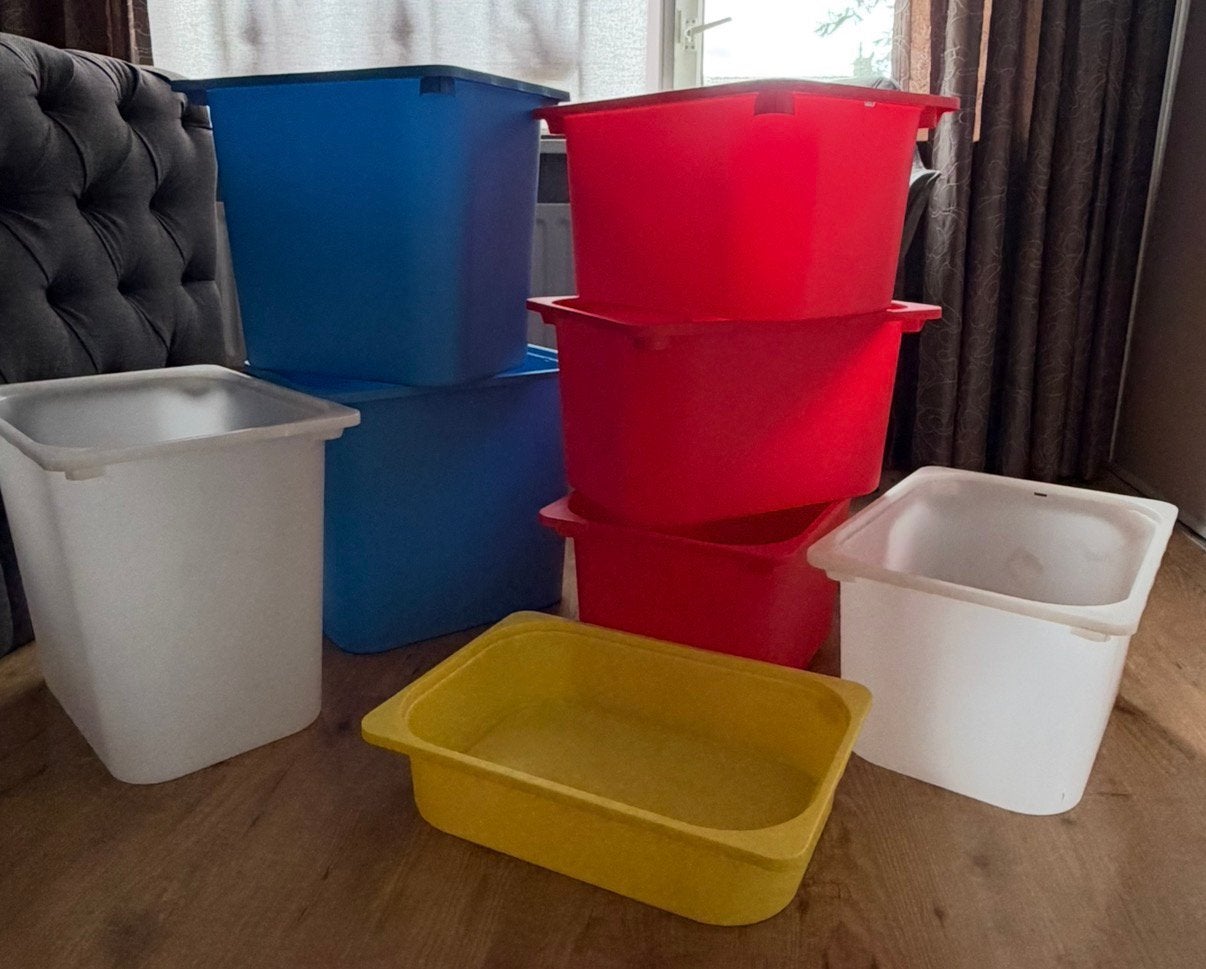 Set van 8 IKEA Trofast opbergbakken (blauw, rood, wit, geel), Doe-het-zelf en Verbouw, Ophalen, Gebruikt, Minder dan 50 cm, Minder dan 40 cm