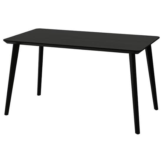 Nieuwe IKEA LISABO tafel

140x78 cm in doos, 100 tot 150 cm, Nieuw, Vier personen, Rechthoekig