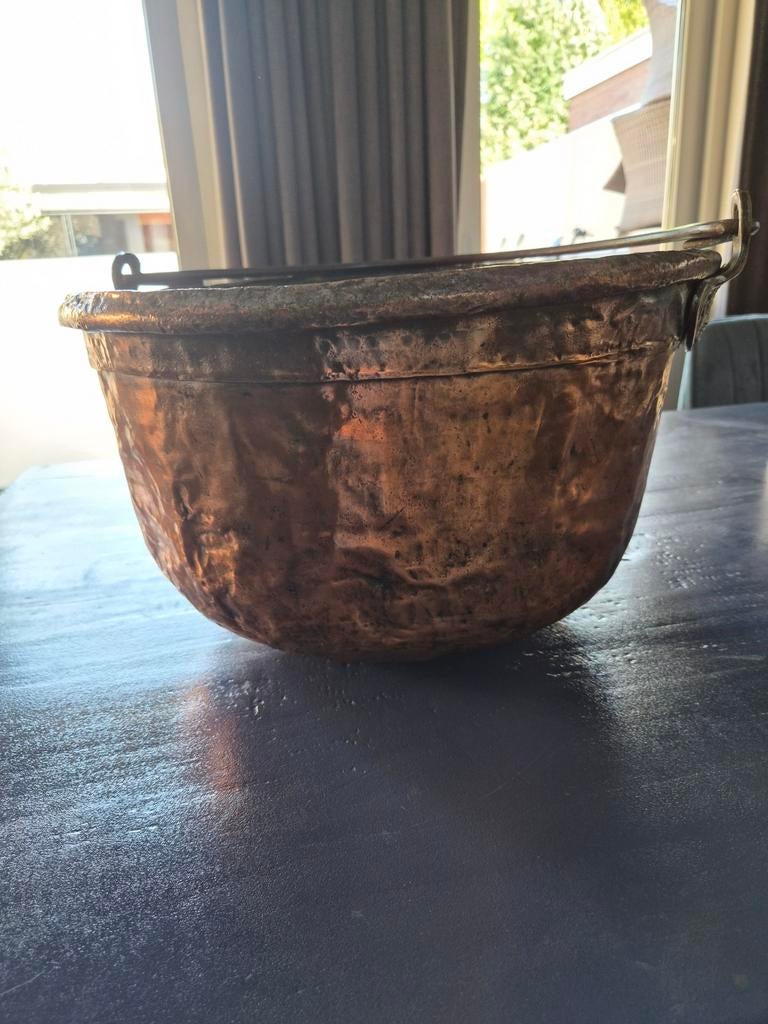 Grote koperen pot, Ophalen, Koper
