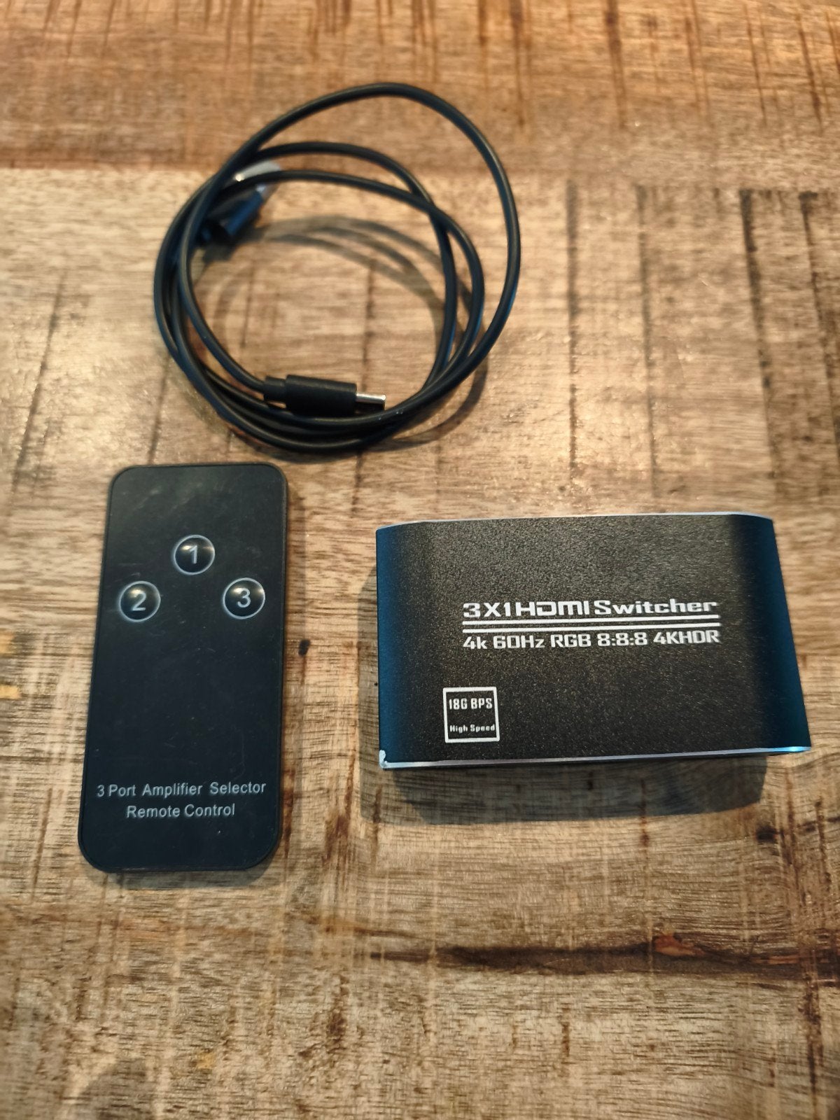 3x1 HDMI Switcher 4K 60Hz met afstandsbediening, Ophalen of Verzenden, Zo goed als nieuw