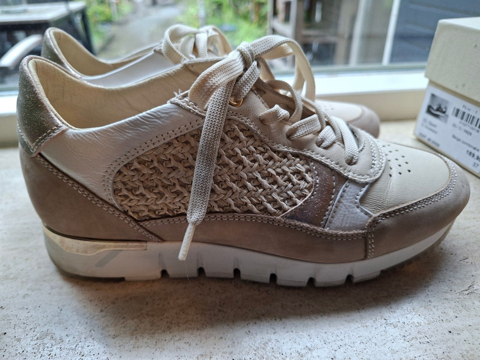 DL Sport Sneakers Beige Maat 37 - Zo Goed Als Nieuw, Beige, Ophalen of Verzenden, DL Sport, Sneakers of Gympen