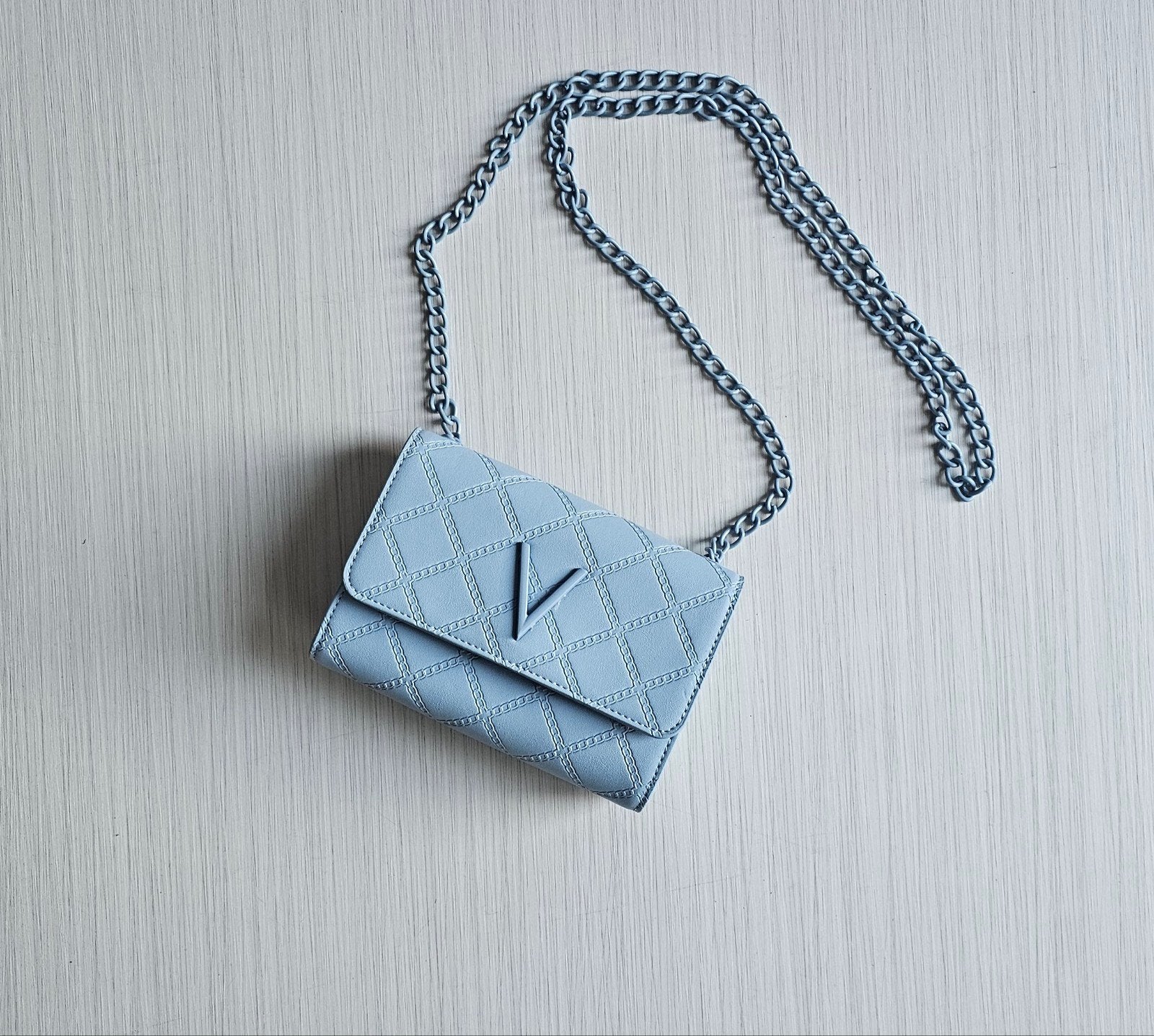 Valentino schoudertasje - Lichtblauw met ketting, Sieraden, Tassen en Uiterlijk, Ophalen of Verzenden, Zo goed als nieuw, Blauw