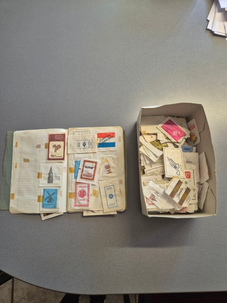 Grote verzameling vintage suikerzakjes – ruim 100+ stuks, Ophalen of Verzenden, Nederland