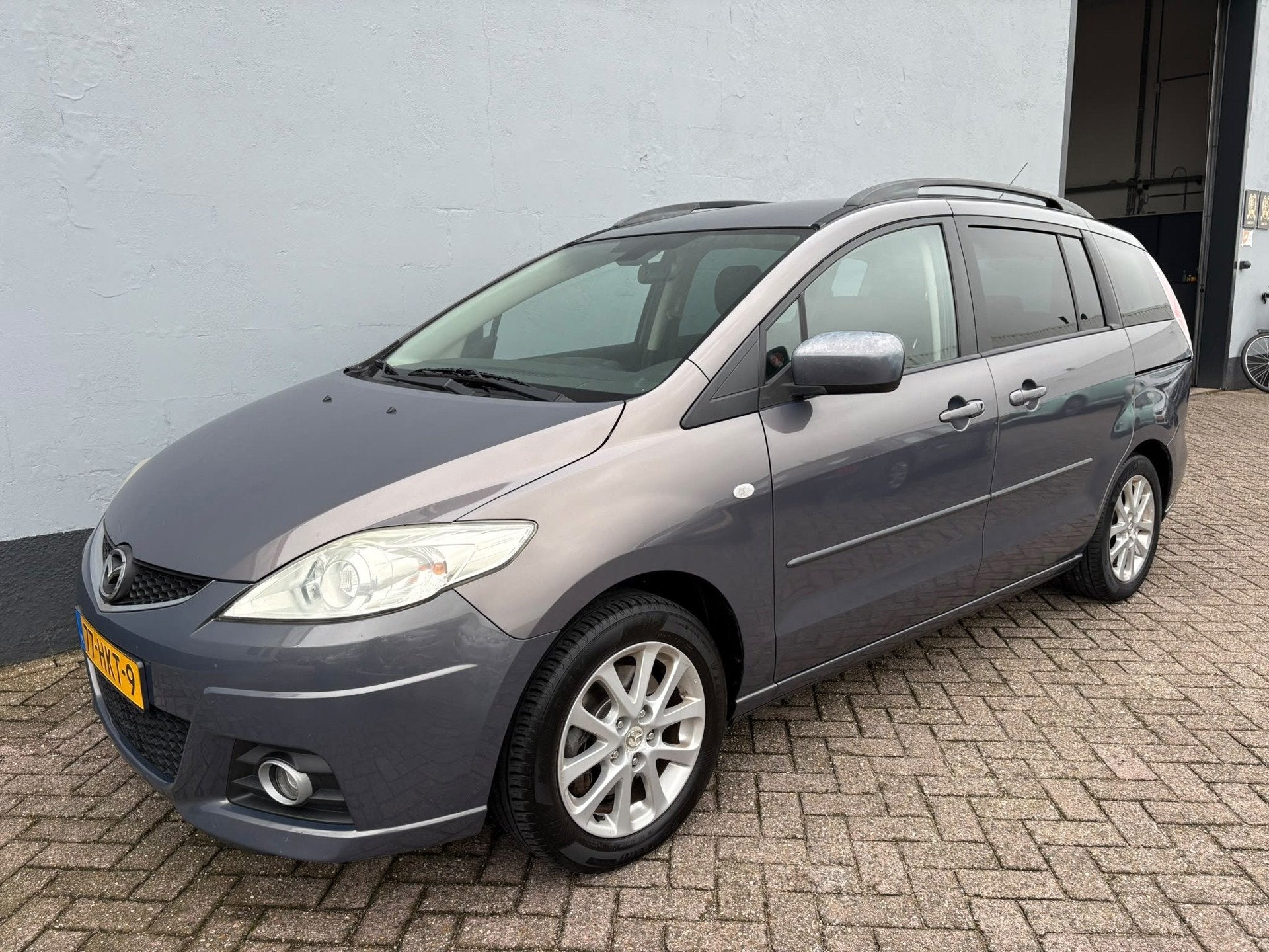 Mazda 5 1.8 Executive 7P. - Trekhaak - Climate Control, Auto's, Gebruikt, 4 cilinders, Handgeschakeld, 600 kg