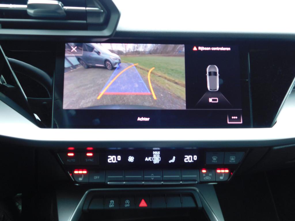 Audi A3 Sportback 35 TFSI S edition, Keyless, ACC, Trekhaak,, Stof, 4 cilinders, 690 kg, Hybride Elektrisch/Benzine