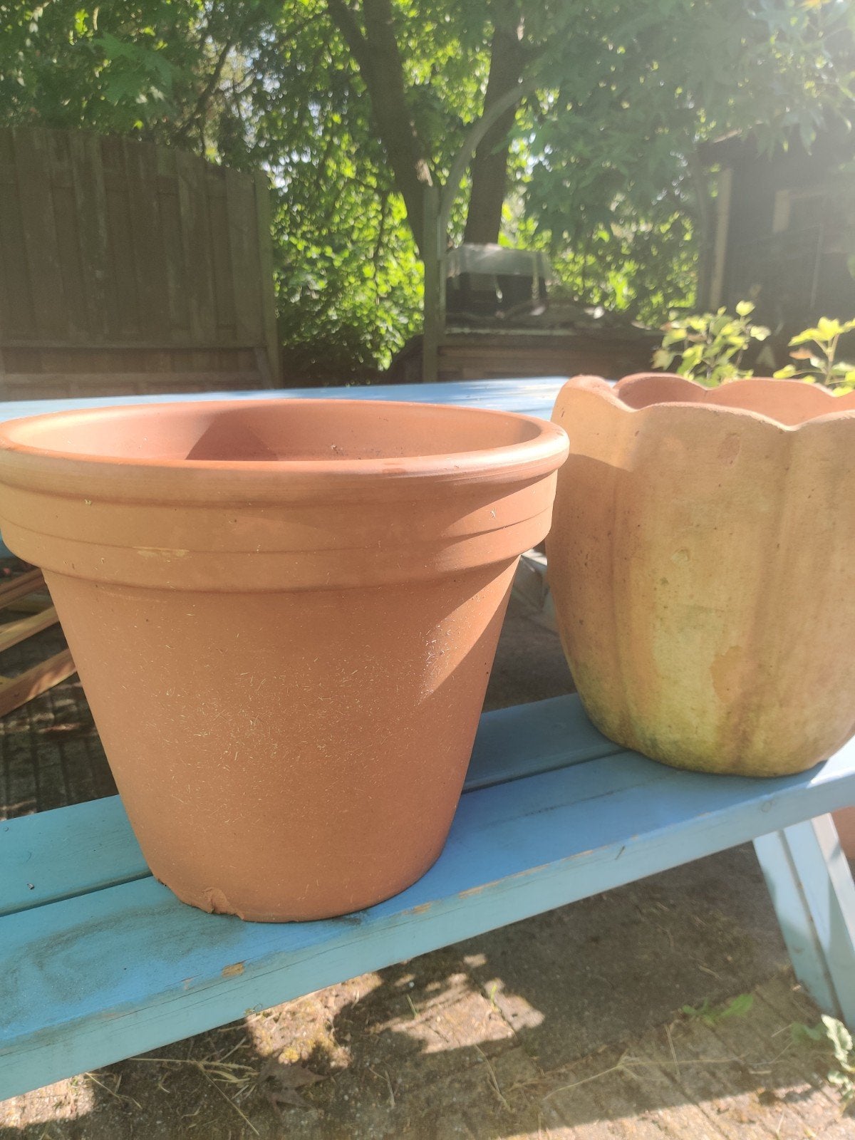 Twee grote terracotta bloempotten plantenbakken potten tuin, Tuin en Terras, Ophalen, Rond, Steen, Tuin