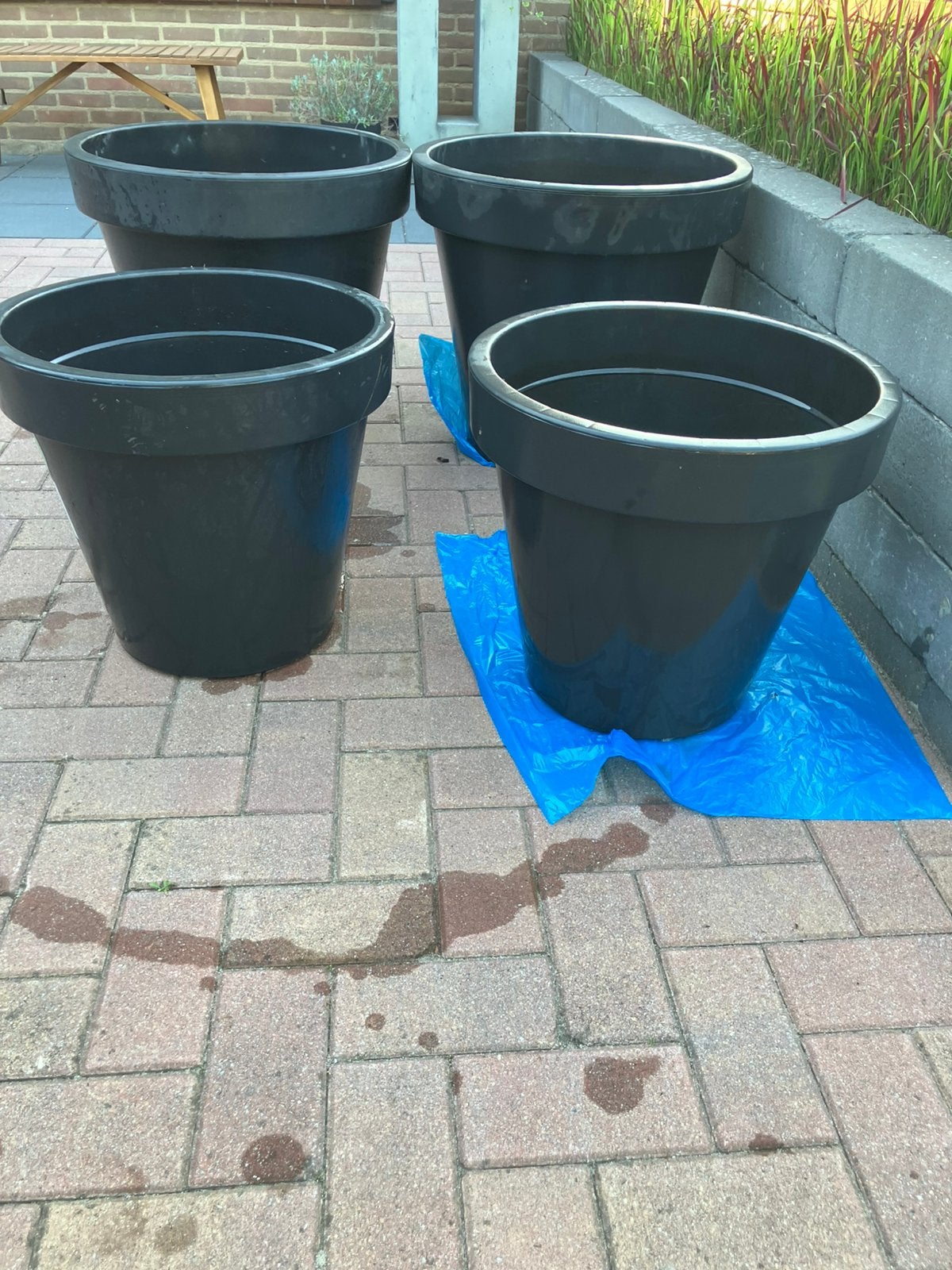 4 grote plantenbakken GRATIS, Ophalen, Kunststof, Gebruikt, Rond
