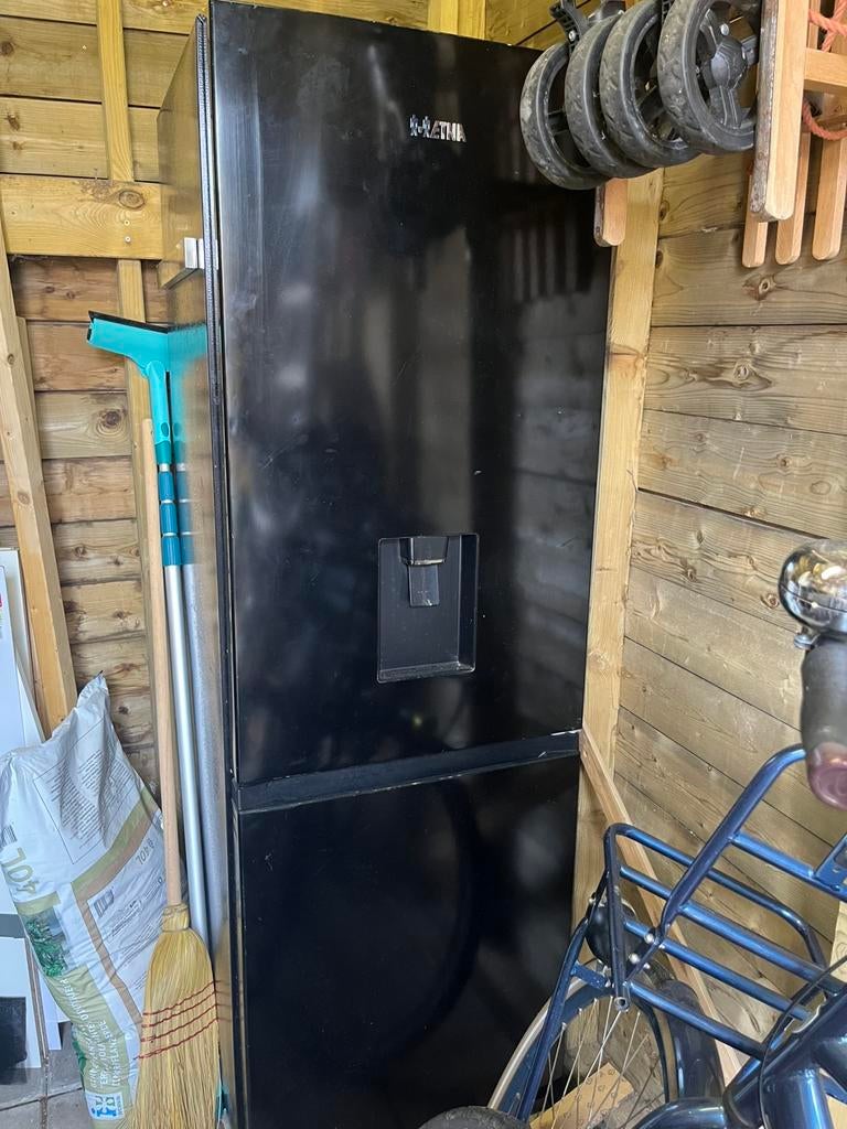 COMBI koelkast en vriezer + koud water!, Ophalen, 200 liter of meer, Met aparte vriezer, 160 cm of meer