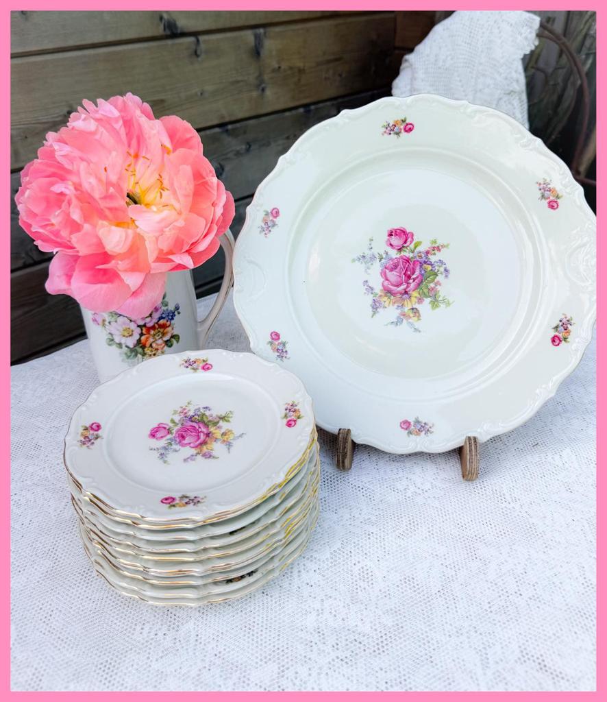 Brocant gebakstel gebakset high tea servies bordjes, Ophalen of Verzenden