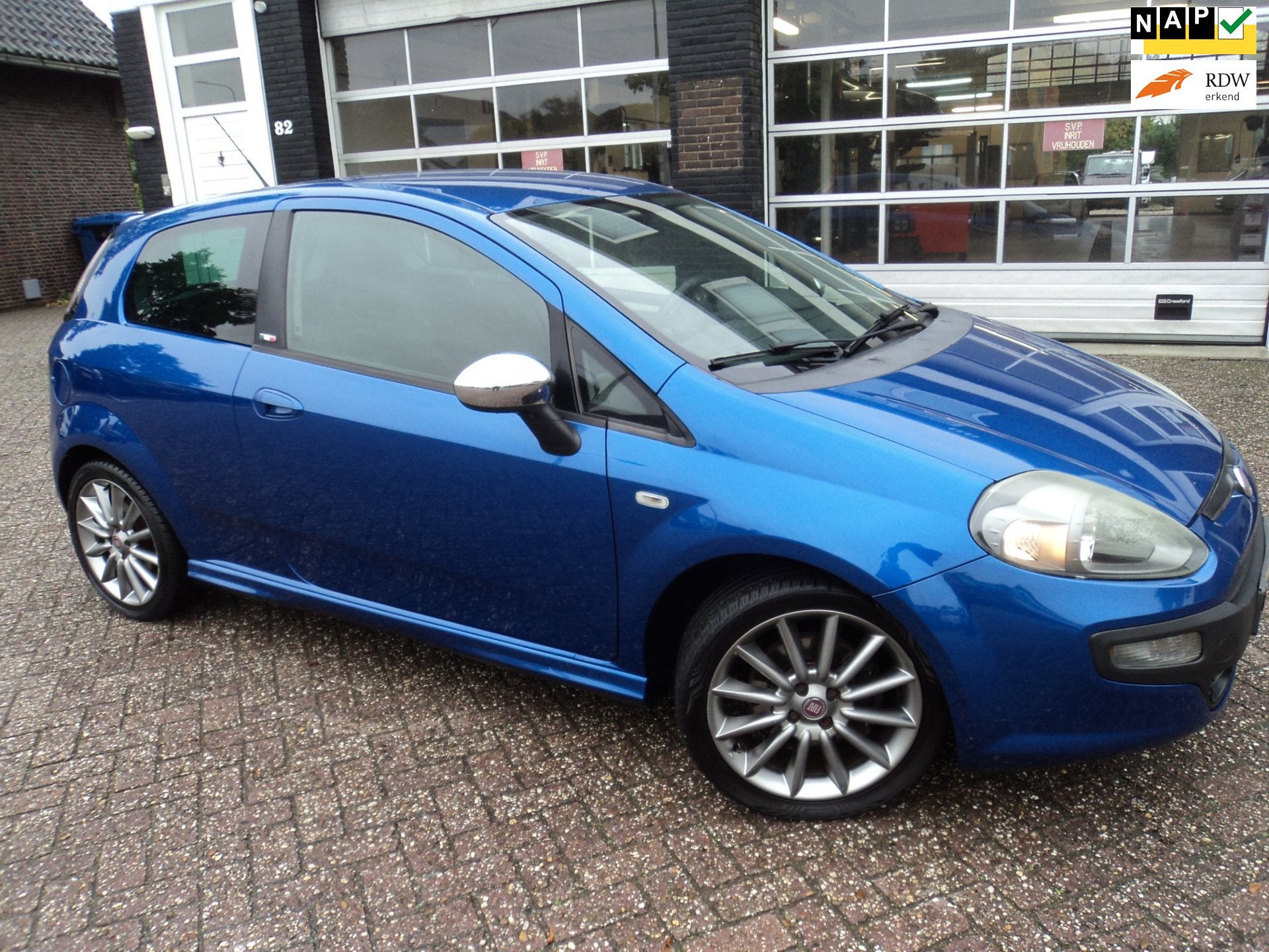 Fiat Punto Evo 1.4-16V Multiair Sport, Auto's, Voorwielaandrijving, Euro 5, Gebruikt, Zwart