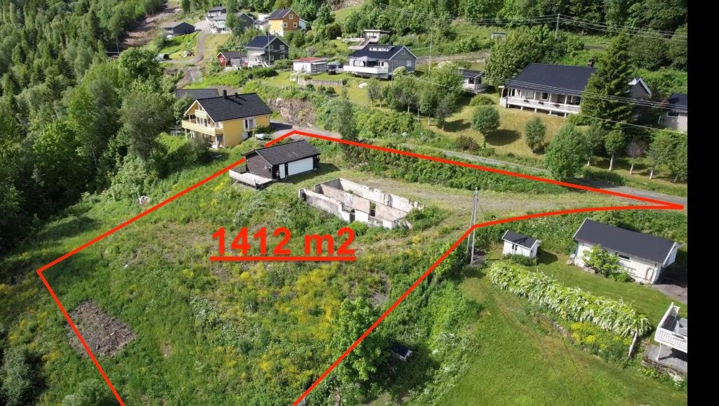 Bouwkavel met grote garage in Noorwegen 120 km vanaf Oslo, Huizen en Kamers, Buitenland, Kavel of Perceel, Verkoop zonder makelaar
