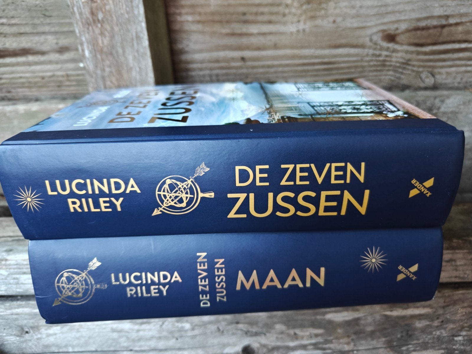 2 Delen van de: Zeven zussen serie, Hardcover., Ophalen of Verzenden, Zo goed als nieuw