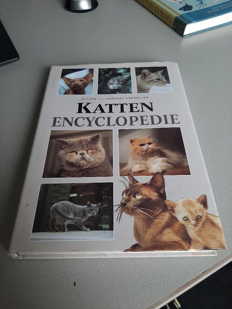 Kattenencyclopedie, Ophalen of Verzenden, Zo goed als nieuw, Katten