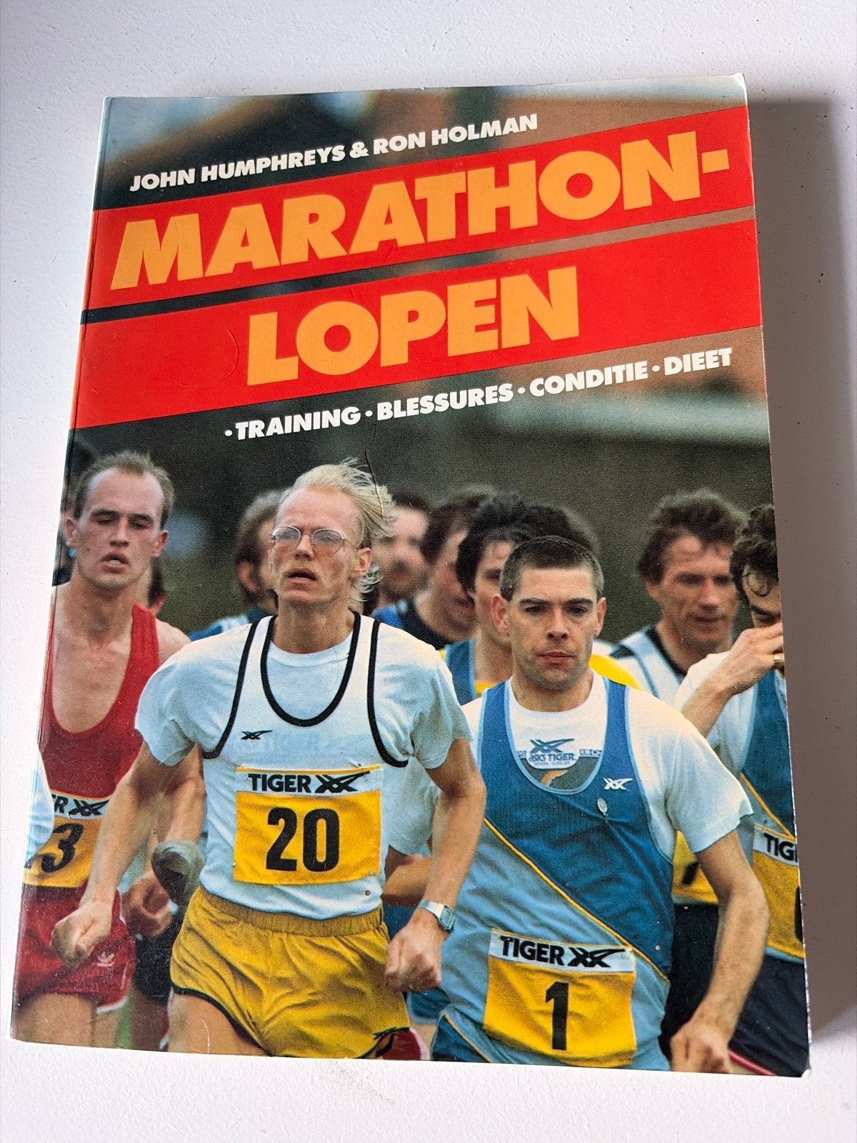 Marathonlopen - Training, Blessures, Conditie, Dieet, Ophalen of Verzenden, Gelezen, Lopen en Fietsen