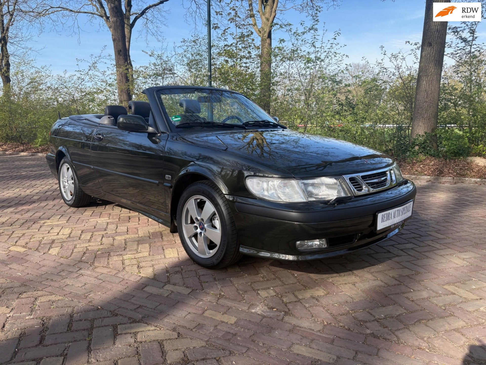 Saab 9-3 Cabrio 2.0t Anniversary in Graphite Green Metallic, Voorwielaandrijving, Zwart, 4 stoelen, Leder