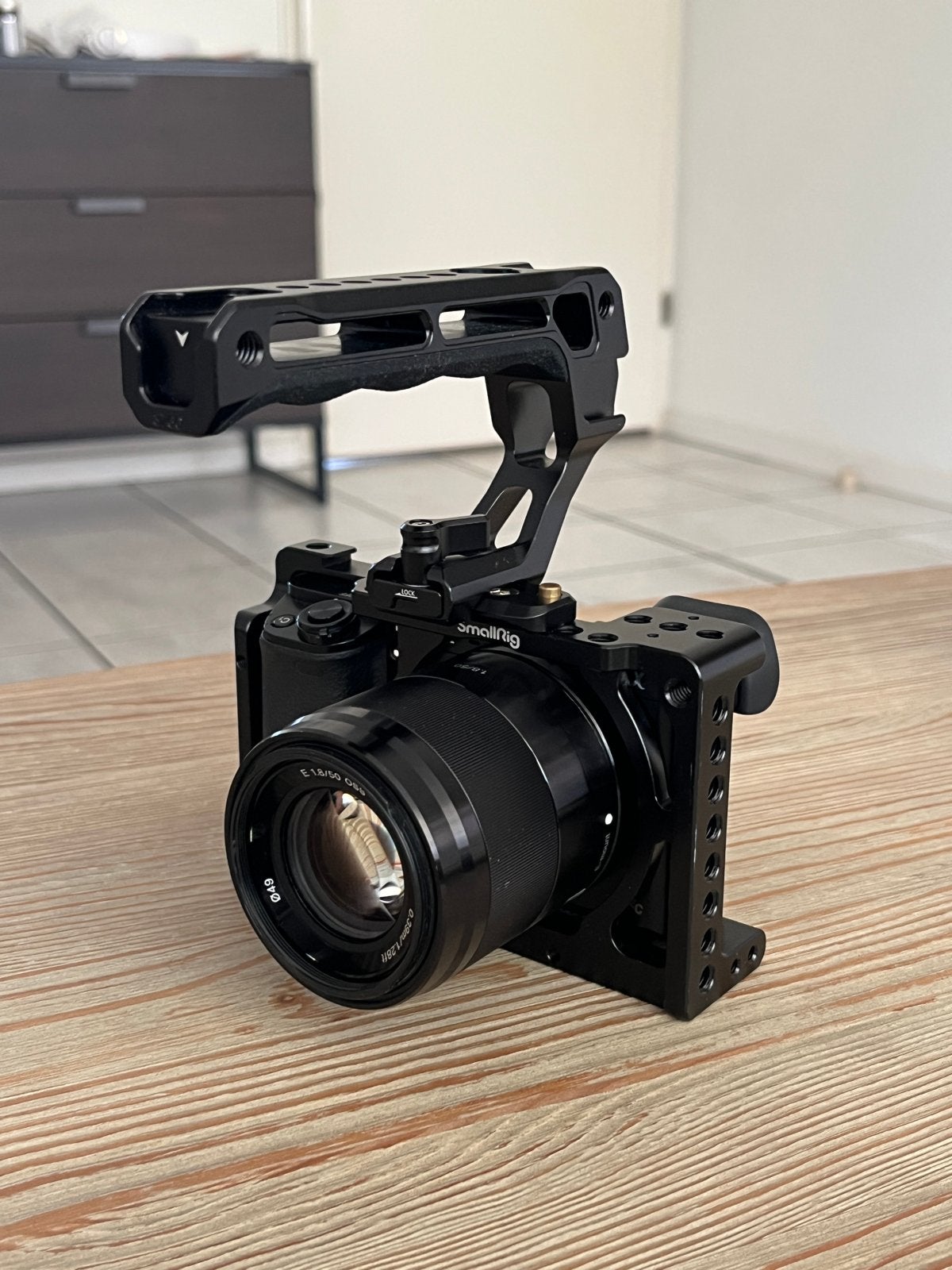 Sony a6000 met 50mm f1.8 OSS lens en SmallRig accessoires, Audio, Tv en Foto, Fotocamera's Digitaal, Ophalen, Gebruikt, Accu, Sony