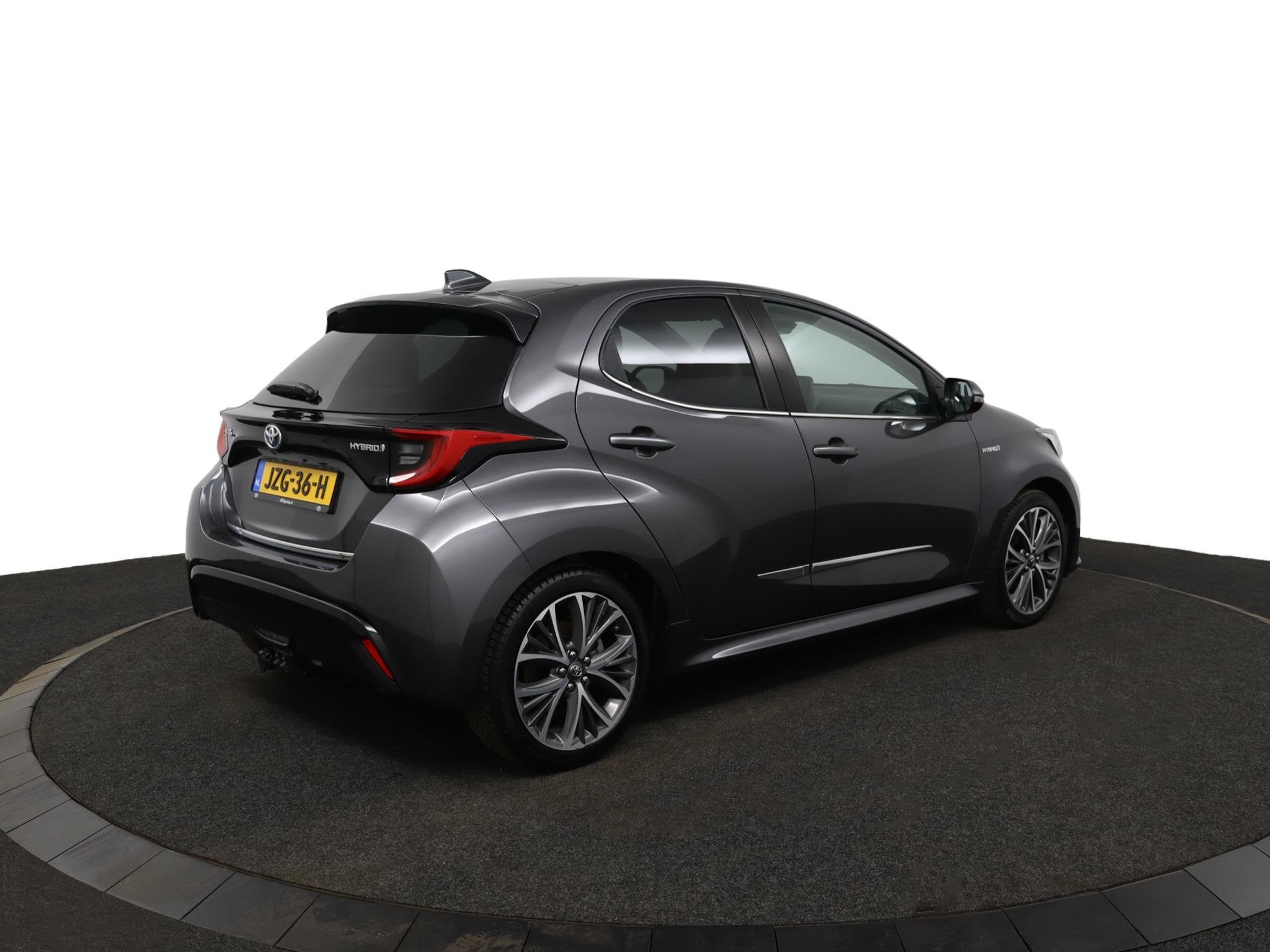 Toyota Yaris 1.5 Hybrid Launch Edition | Adaptive Cruise Con, 12 maanden, 450 kg, Gebruikt, Bedrijf