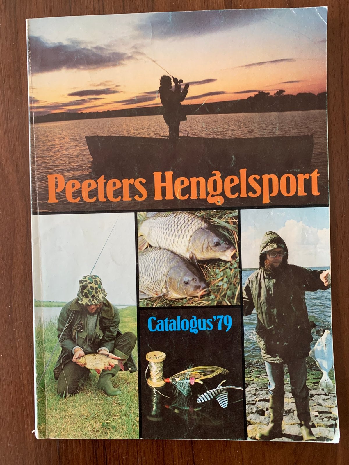 Hengelsport visboeken peeters 1979 catalogus casting corner, Watersport en Boten, Ophalen of Verzenden, Zo goed als nieuw, Boek of Tijdschrift