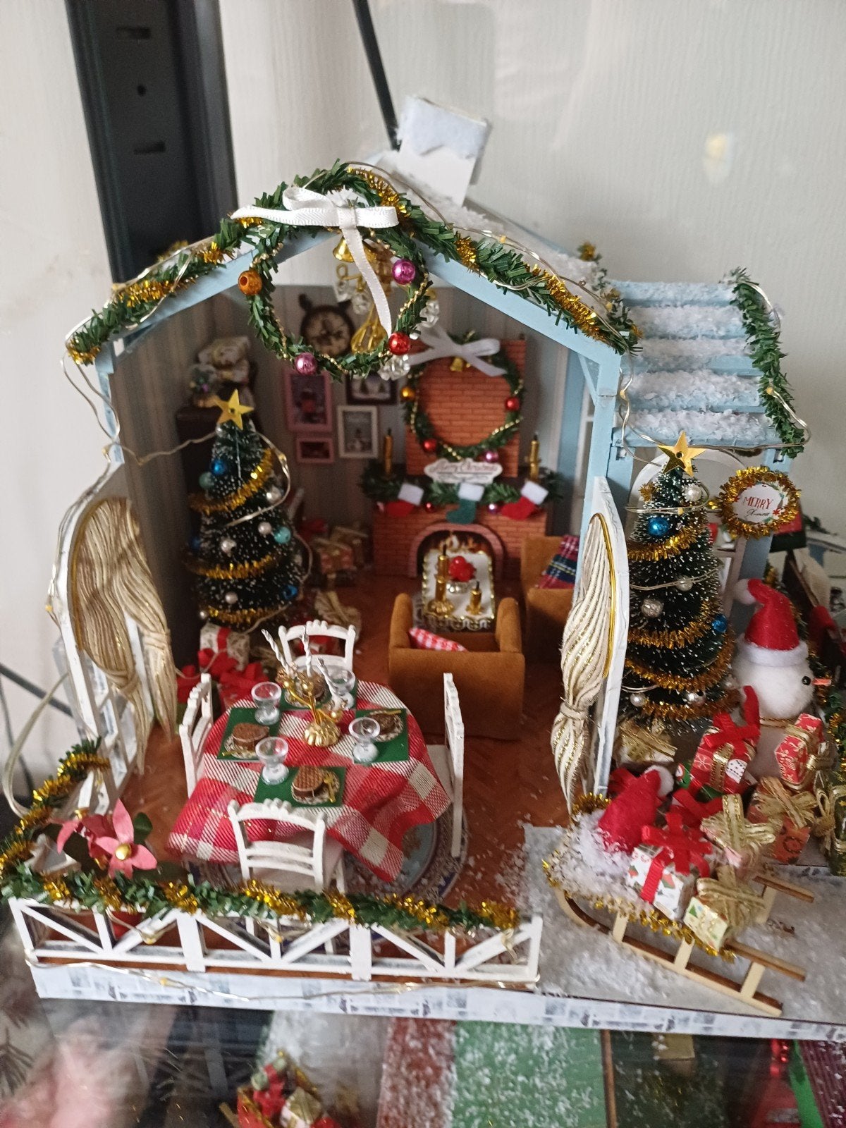 GRATIS Craft & Co Miniatuur Huisjes met Verlichting, Hobby en Vrije tijd, Knutselen, Ophalen, Gebruikt, Meerkleurig, Hout