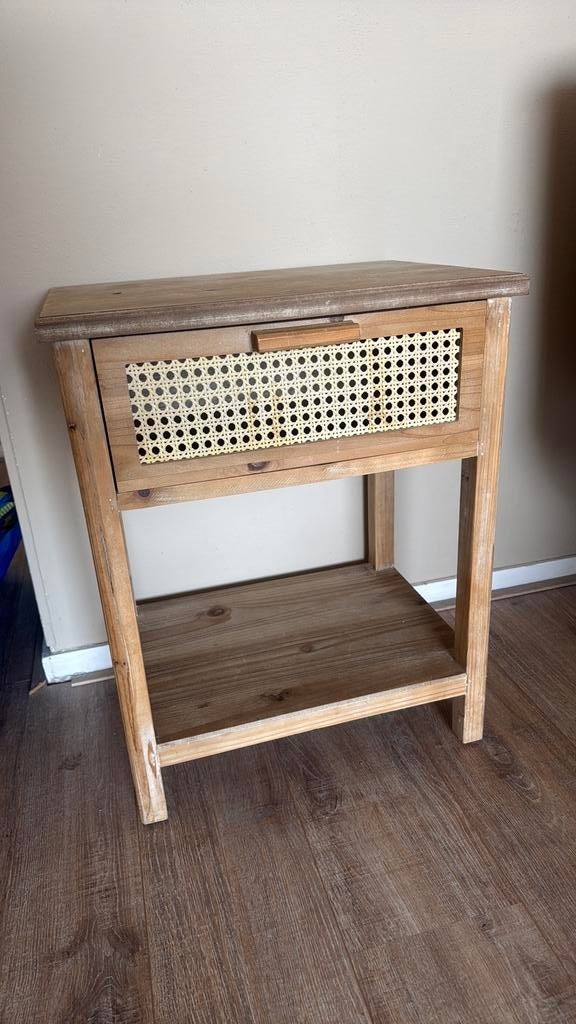 Nachtkastje / bijzettafeltje met lade – rotan front – Xenos, Ophalen, 50 tot 100 cm, Zo goed als nieuw, 25 tot 50 cm