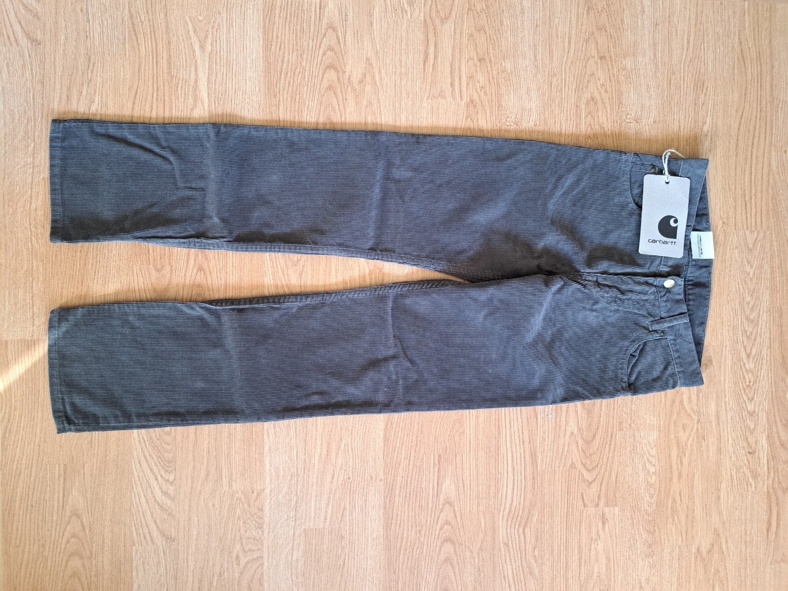 Grijze corduroy broek Carhartt.
Nieuw, W 26, L 32, Ophalen of Verzenden, Nieuw, Grijs, Carhartt