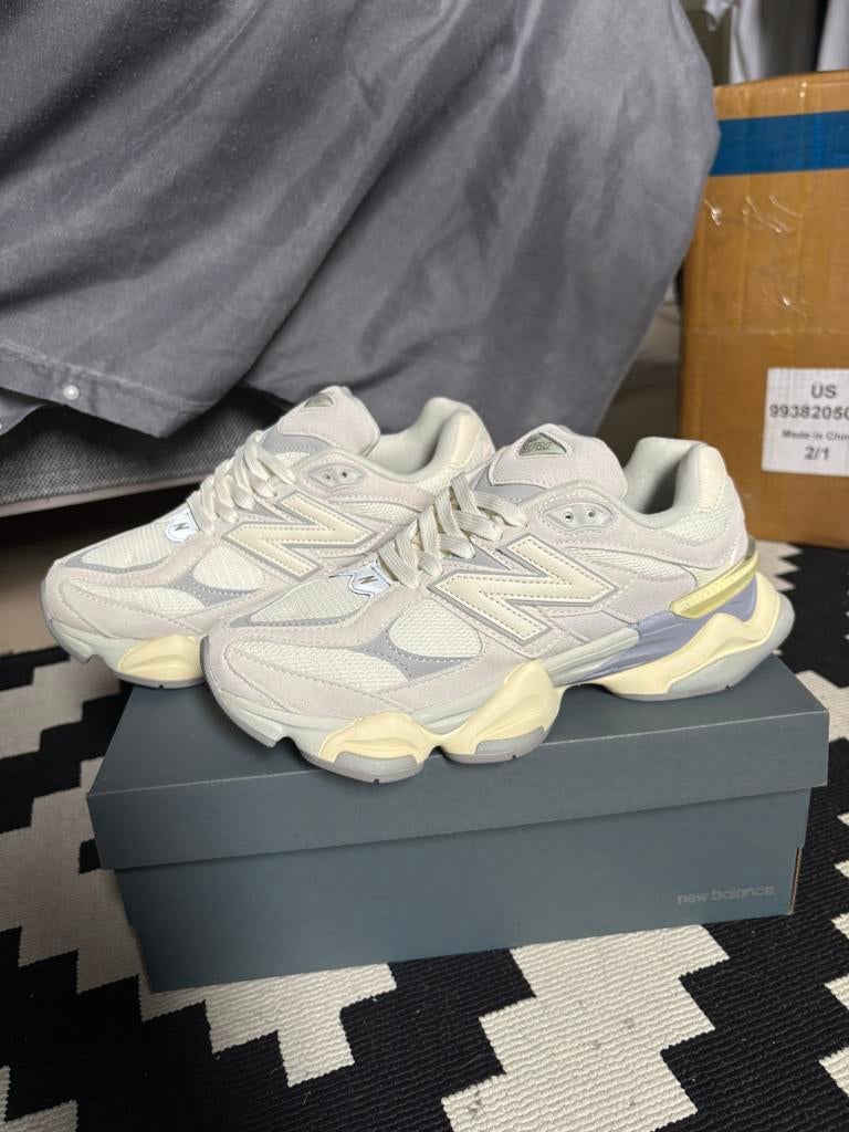New balance 9060 37 tot 42, Ophalen of Verzenden, Zo goed als nieuw, Sneakers of Gympen