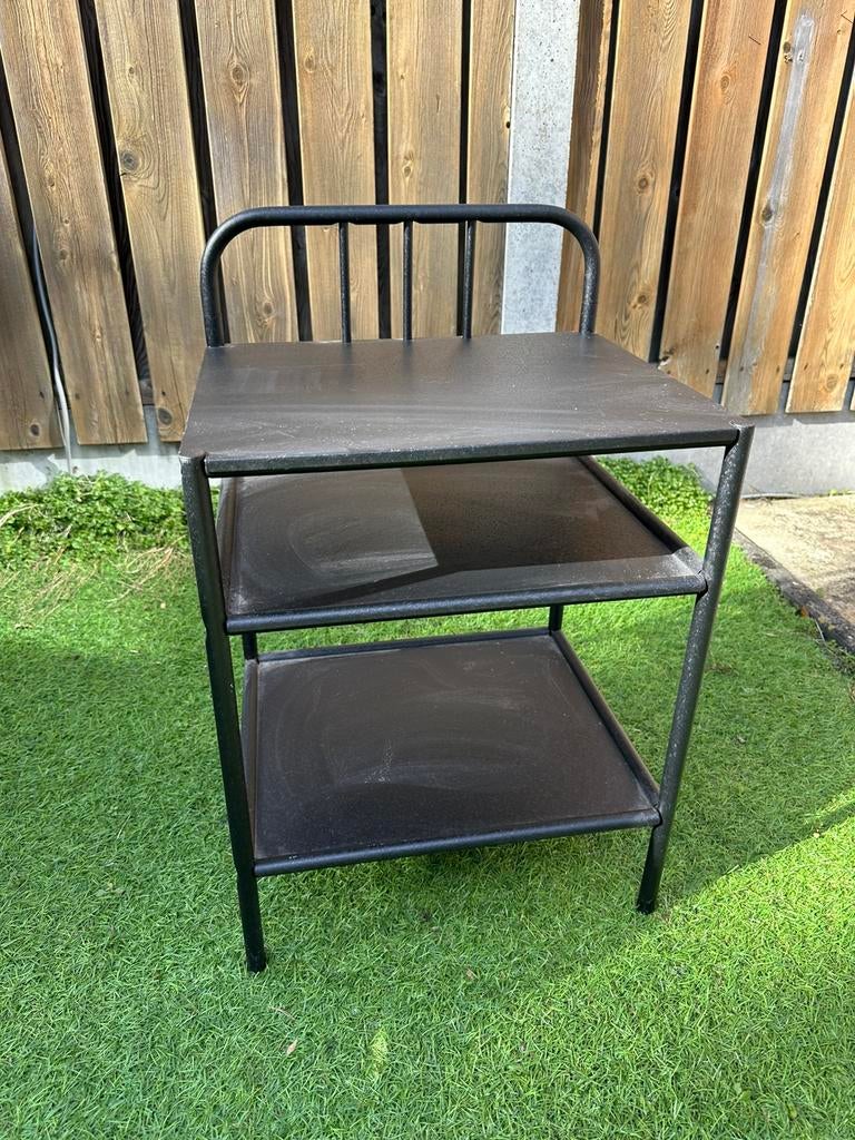 Nachtkastje metaal zwart Ikea, Ophalen, Minder dan 45 cm, Metaal of Aluminium, 55 tot 70 cm