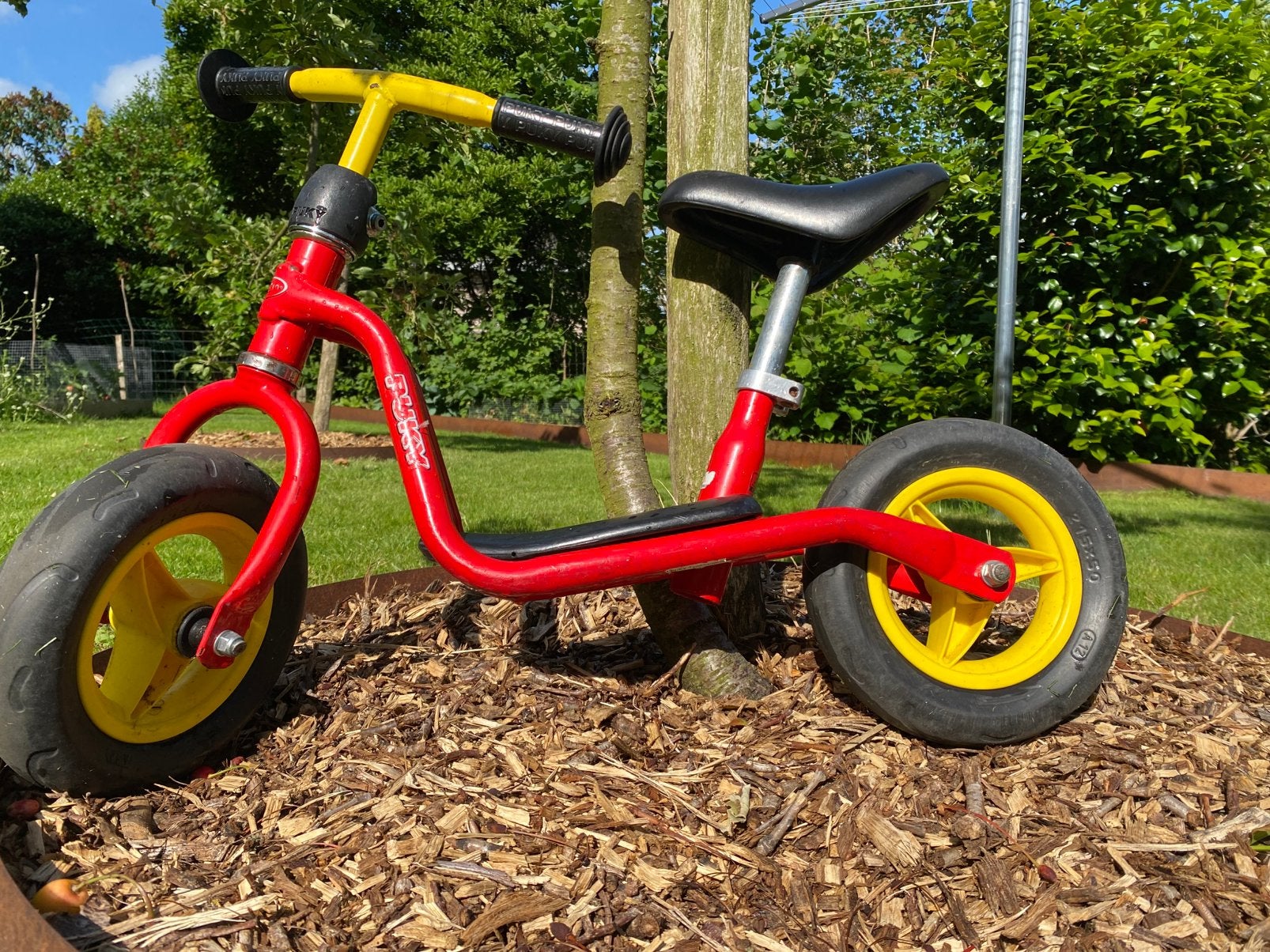 Puky rode loopfiets, Ophalen of Verzenden, Gebruikt, Minder dan 16 inch