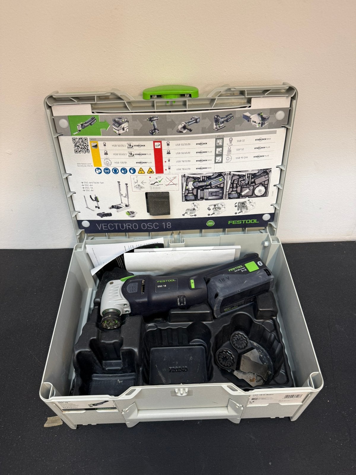 Festool VECTURO OSC 18 E-Basic-Set 18V Li-Ion Accu, Doe-het-zelf en Verbouw, Ophalen, Zo goed als nieuw, Minder dan 600 watt, Excentrische schuurmachine