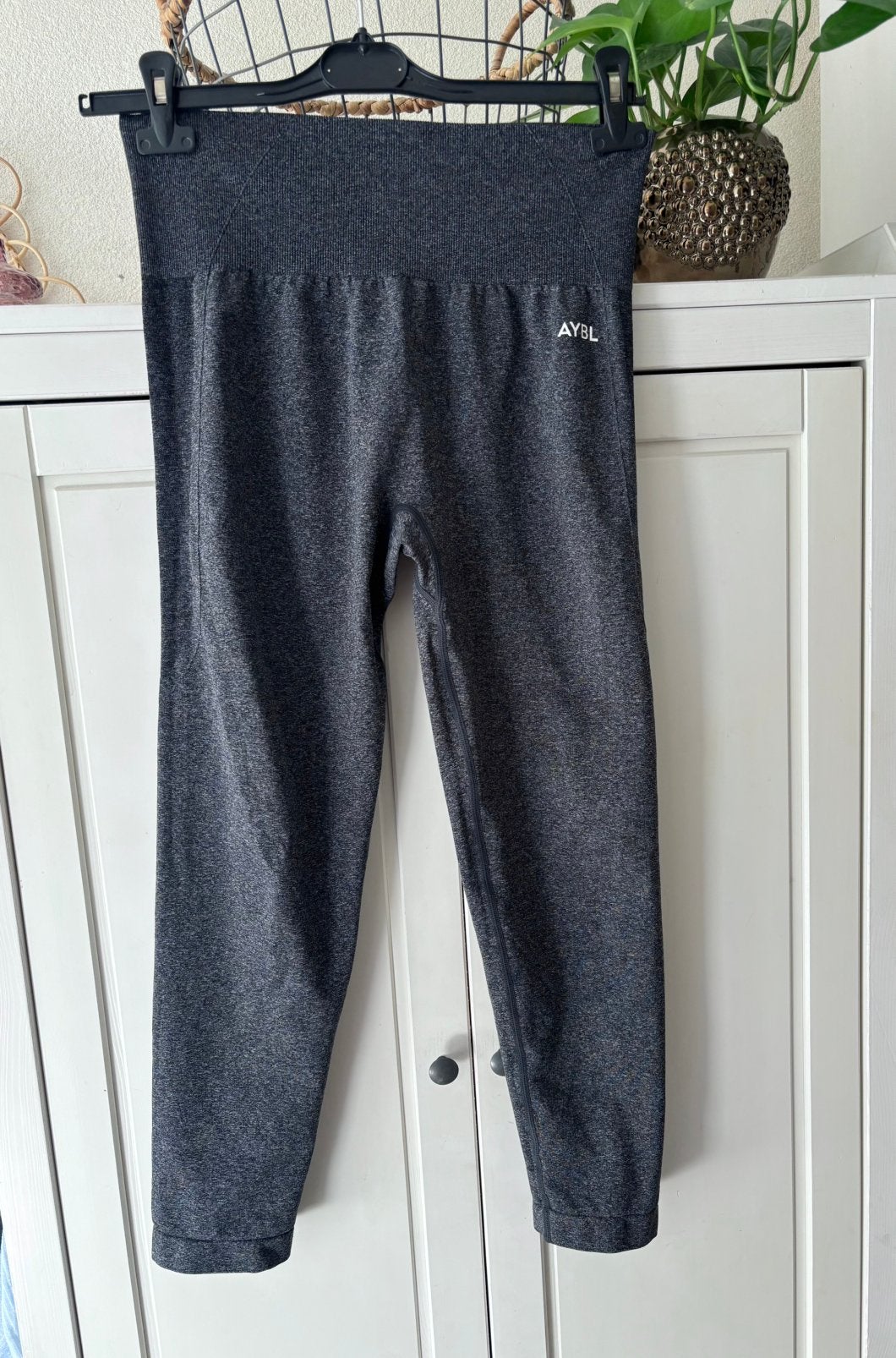 AYBL grijze sportlegging maat L, Kleding | Dames, Sportkleding, Maat 42/44 (L), Ophalen of Verzenden, Grijs, Fitness of Aerobics