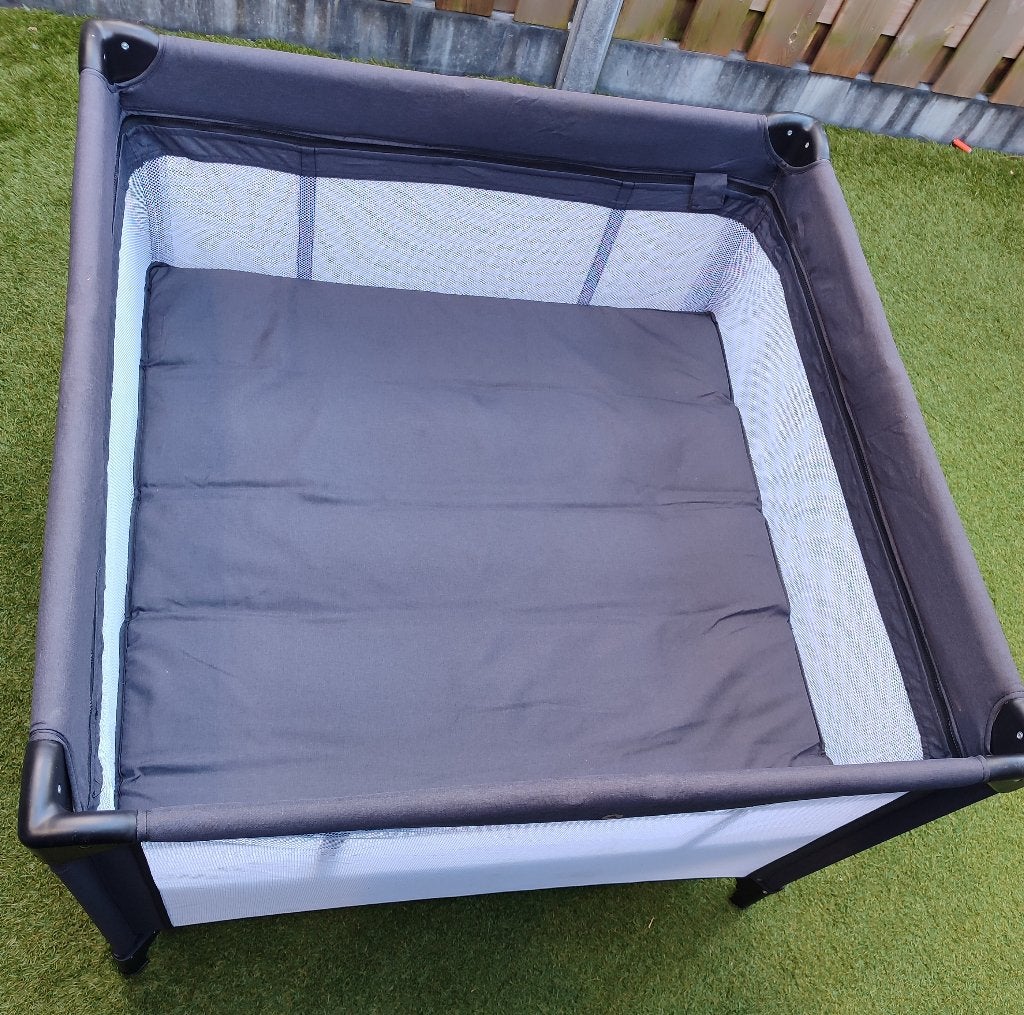 Topmark campingbed/box, Ophalen, Gebruikt, Vierkant, In hoogte verstelbaar