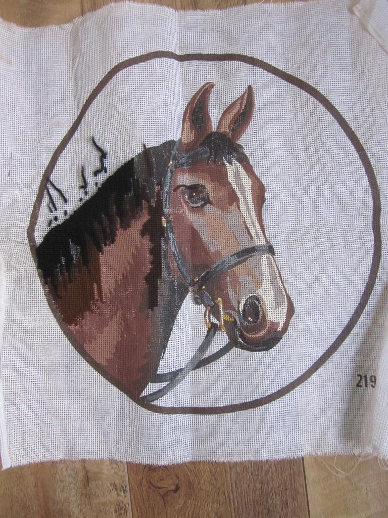 Voorbedrukt stramien met paardenhoofd ( schellekoord foto 7), Ophalen of Verzenden, Zo goed als nieuw, Handborduren, Onderdeel of Toebehoren