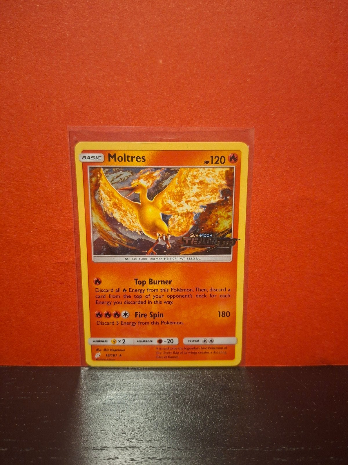 Moltres Holo 19/181 — Sun & Moon Team Up STAMPED (EX), Ophalen of Verzenden