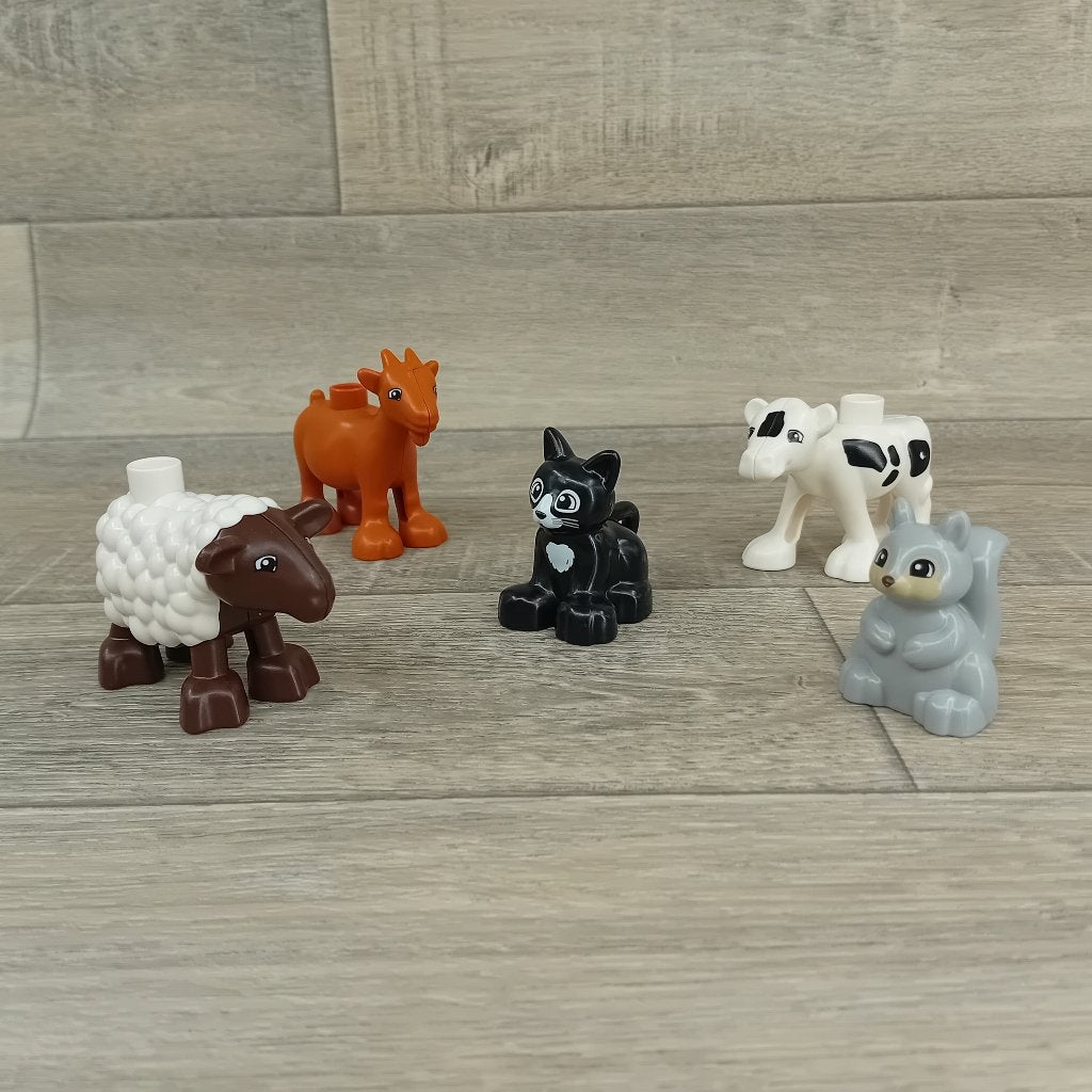 duplo boerderij dieren, Aastvej 1 – 7190 Billund  - Denemarken, Product.compliance@LEGO.com, Ophalen of Verzenden, Zo goed als nieuw