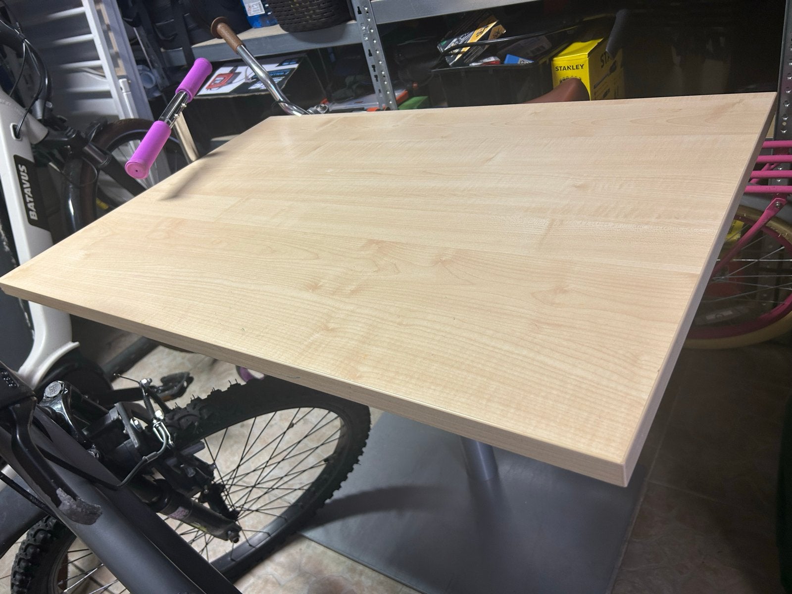 Zit/sta Bureau met lichte schade, Huis en Inrichting, Ophalen of Verzenden, Gebruikt, Beige, Hout