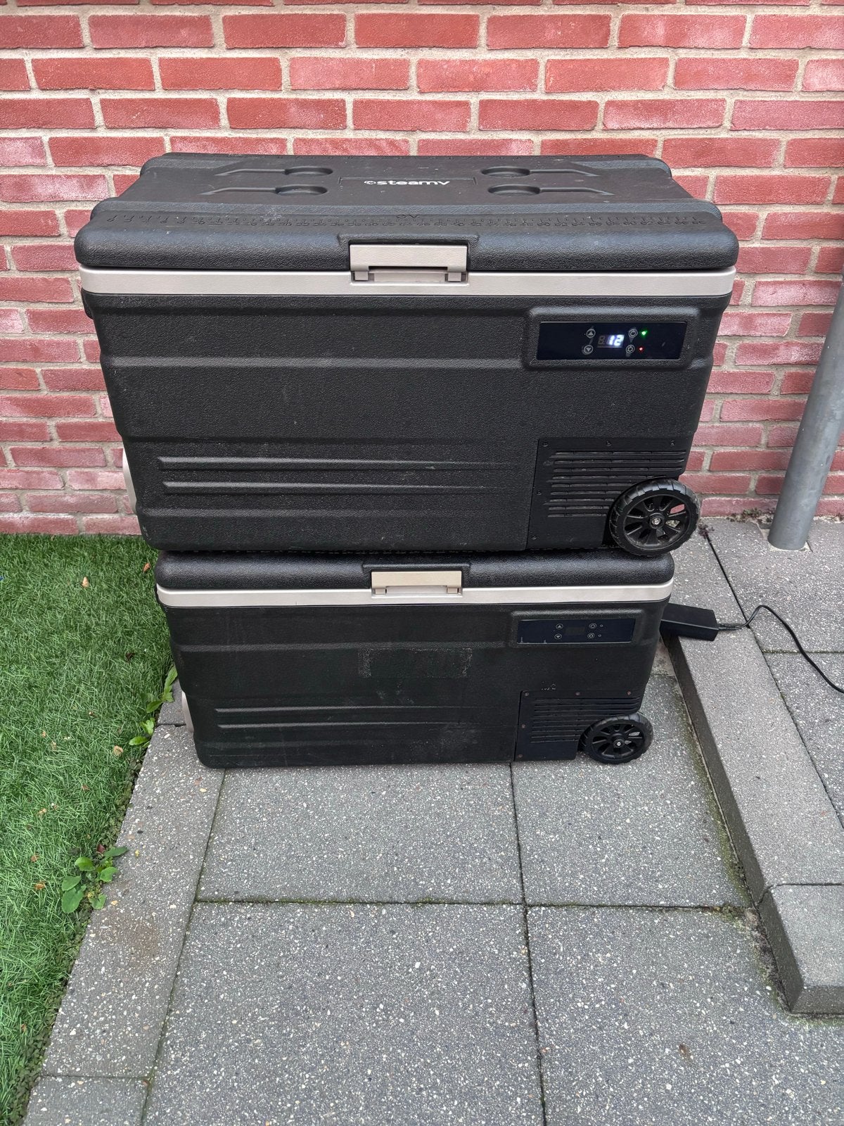 2x Defecte steamy koelboxen - voor onderdelen/reparatie, Ophalen of Verzenden, Gebruikt, Koelbox, Compressor