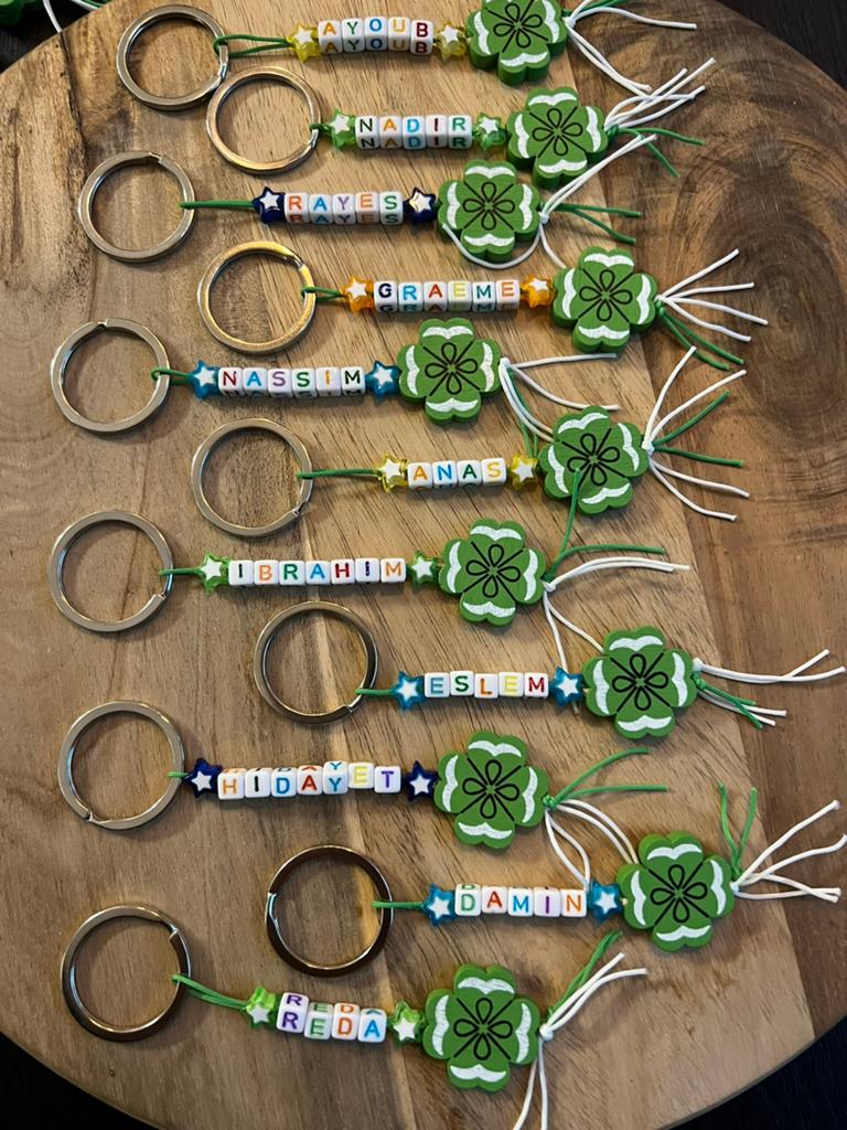 Geluks klavertje vier, sleutelhangers met naam LEUK BEDANKJE, Ophalen of Verzenden, Nieuw