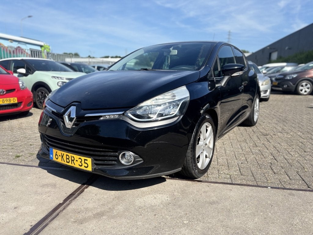 Renault Clio VERKOCHT VERKOCHT! (bj 2013), Auto's, 540 kg, Zwart, Handgeschakeld, Geïmporteerd