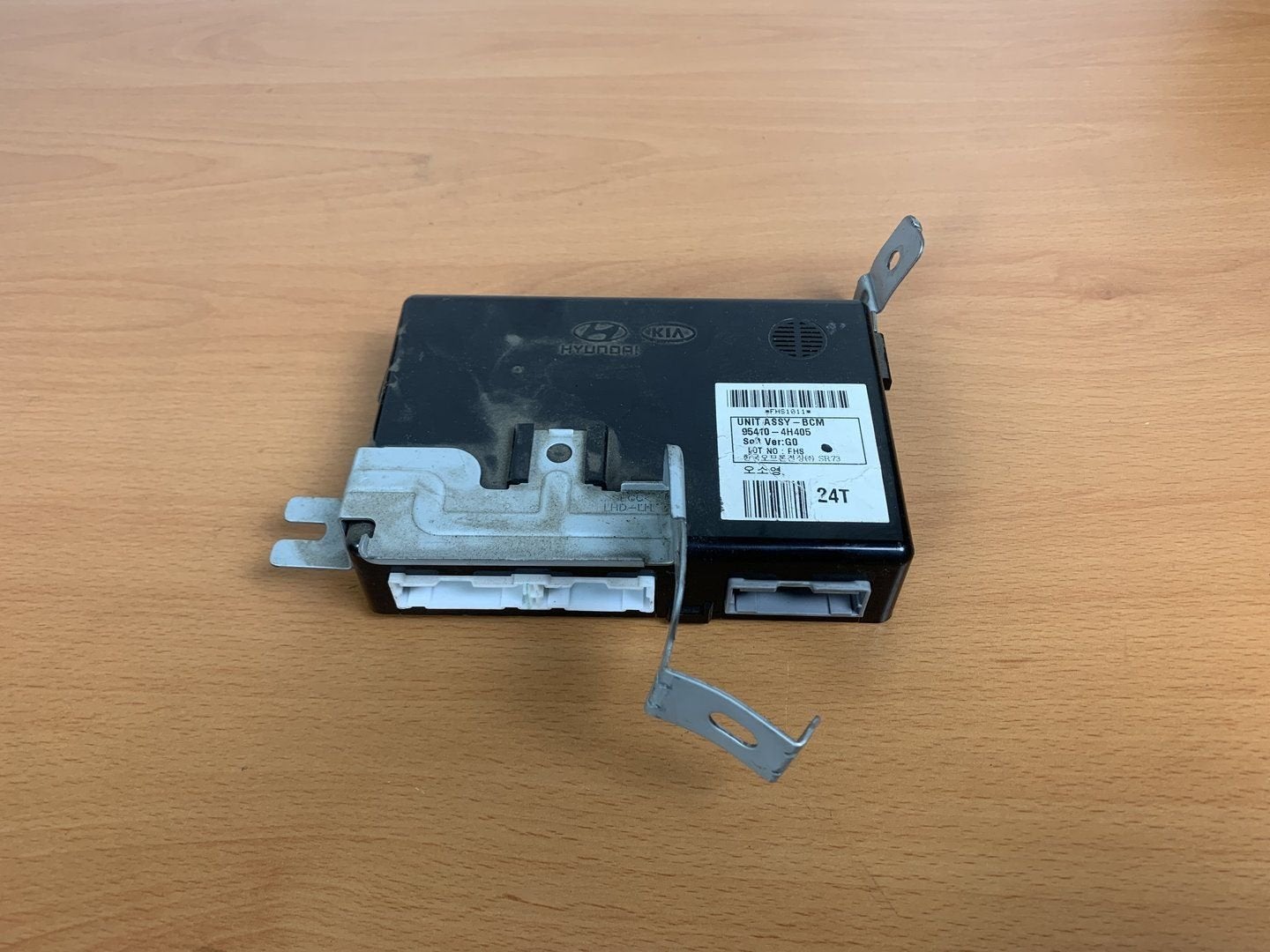 BCM body control hyundai H300 2.5 CRDI 2007- 2012 954104H405, Gebruikt, -, -, Ophalen of Verzenden