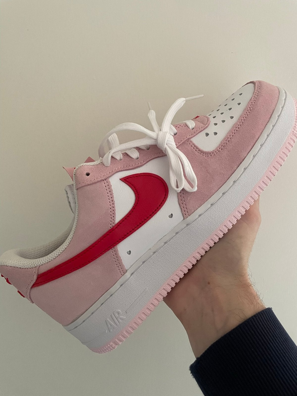 Nike Air Force 1 (AF1) x Valentines Day 44.5, Overige kleuren, Nike, Nieuw, Ophalen of Verzenden