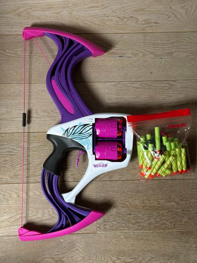 NERF Rebelle Agent Bow met pijlen, Ophalen of Verzenden, Zo goed als nieuw, Meisje