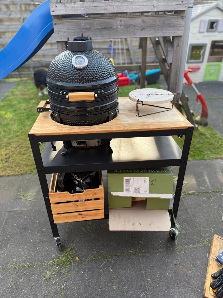 Urban chef kamado barbecue buitenkeuken, Ophalen, Zo goed als nieuw, Houtskool