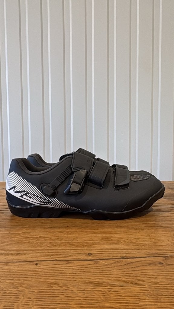 Shimano MTB Fietsschoenen – Maat 42, Dames, Schoenen, Overige maten, Ophalen of Verzenden