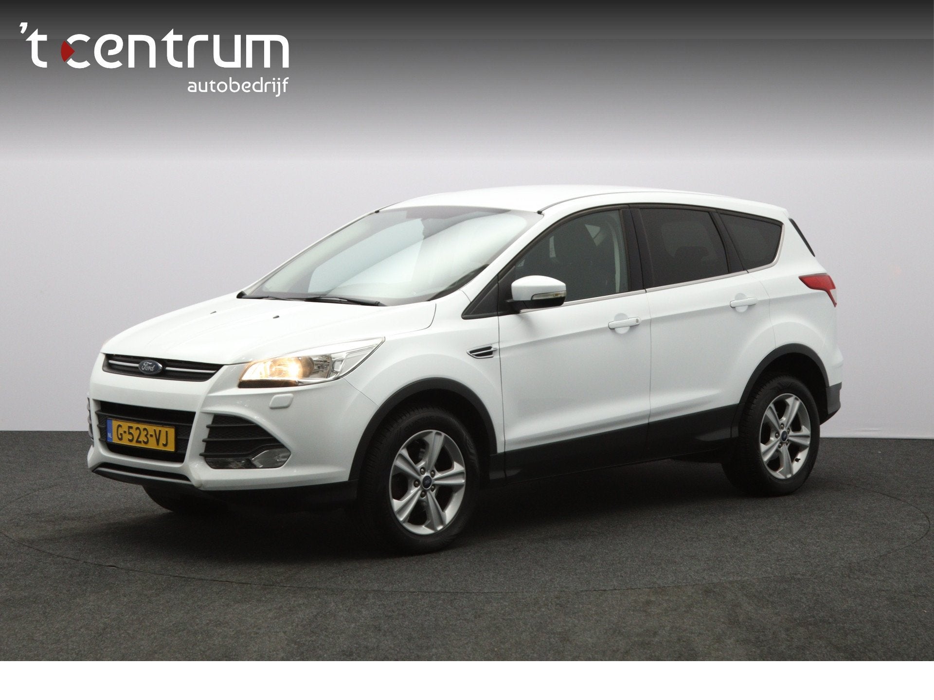 Ford Kuga 1.5 Trend 150 PK, Trekhaak, Cruise Control, Stoelv, Auto's, 12 maanden, Stof, 4 cilinders, Wit