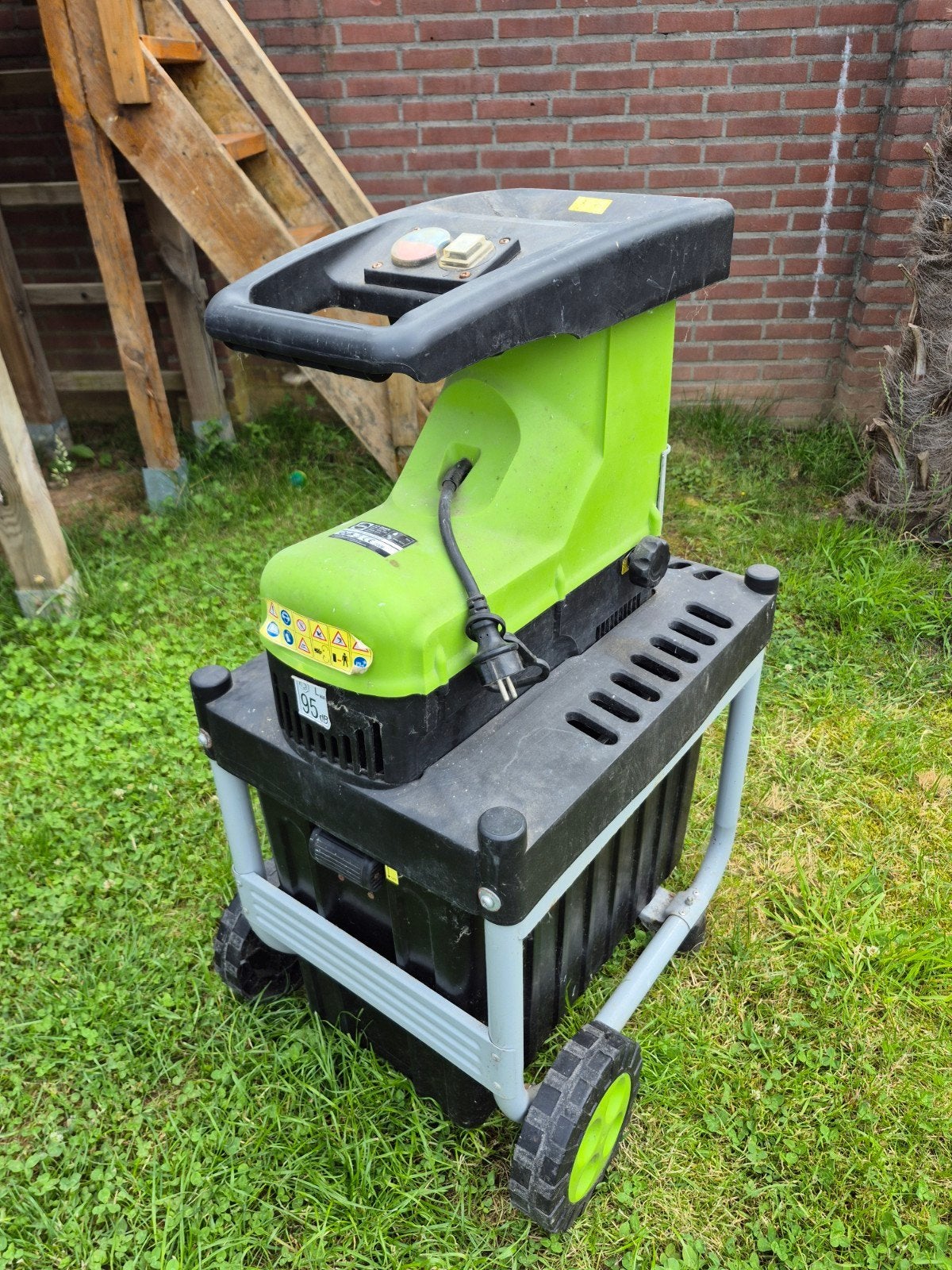 Florabest hakselaar snipperaar voor takken en houtsnippers, Ophalen, Gebruikt, Florabest, Met opvangbak