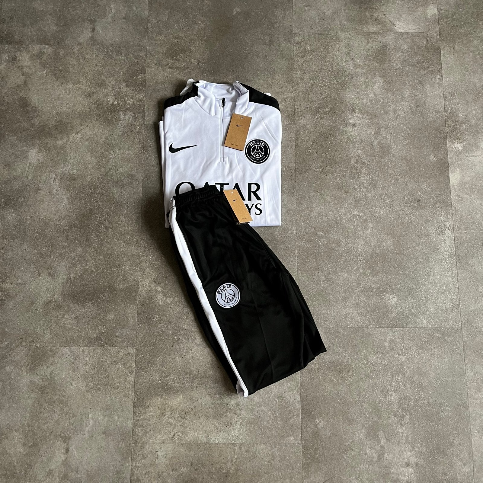 Nike Paris Saint-Germain Trainingspak - Nieuw, Kleding | Dames, Ophalen of Verzenden, Nieuw, Zwart, Fitness of Aerobics
