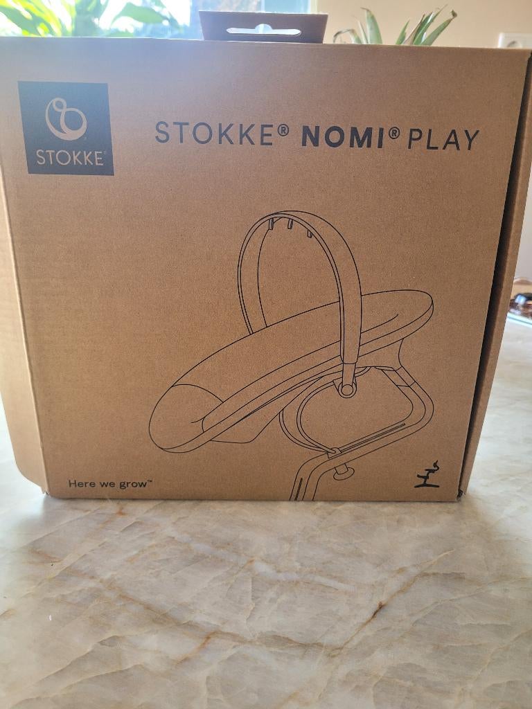 Stokke nomi play: toy bar (nog in verpakking), Kinderen en Baby's, Kinderstoelen, Ophalen, Nieuw, Meegroeistoel