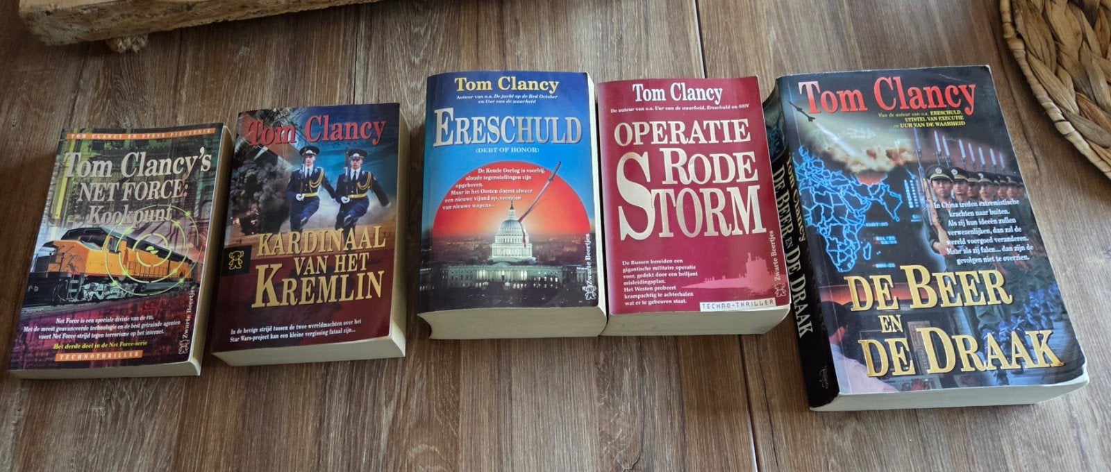 Tom Clancy boeken collectie - 5 thrillers, Boeken, Ophalen, Gelezen