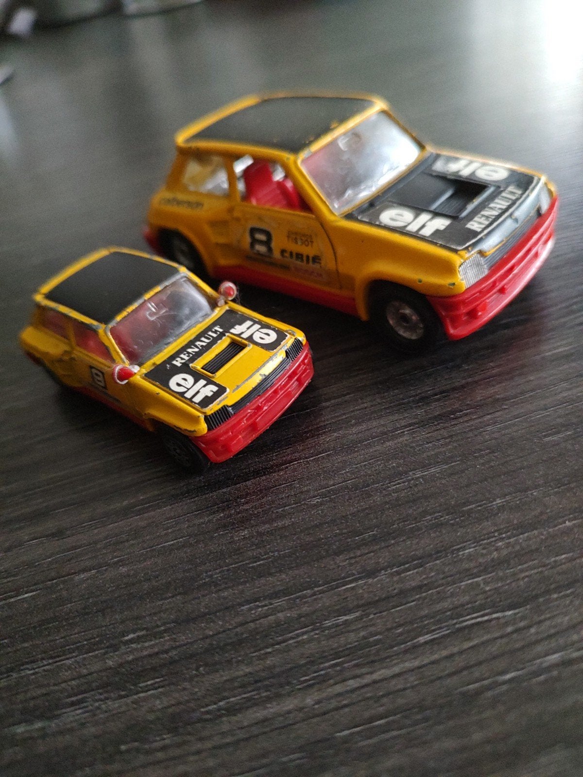 Corgi Renault 5 Turbo modelauto's (2 stuks), Ophalen of Verzenden, Gebruikt, Auto